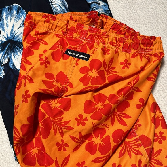 Abercrombie Men’s Blue Swimming Trunks (Plus Free Orange Pair), EUC, Size Medium - Picture 7 of 8
